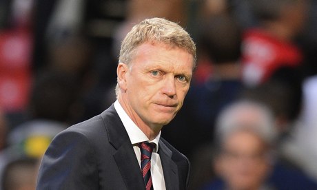 David Moyes leaves the pitch after Manchester United conceded a late equaliser to Southampton