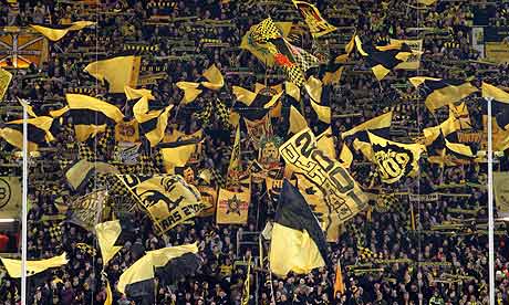 Borussia-Dortmund-flags-008.jpg