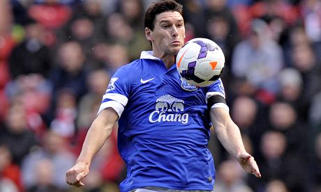 Gareth Barry, Everton's on-loan midfielder
