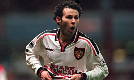 Ryan Giggs celebrates for Manchester United against Arsenal in the 1999 FA Cup