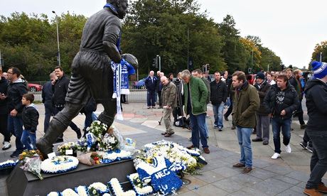 Tributes to Howard Kendall at Goodison