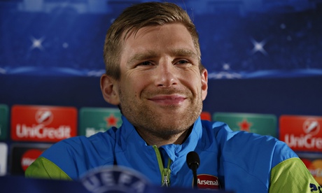 Arsenal's German defender Per Mertesacke