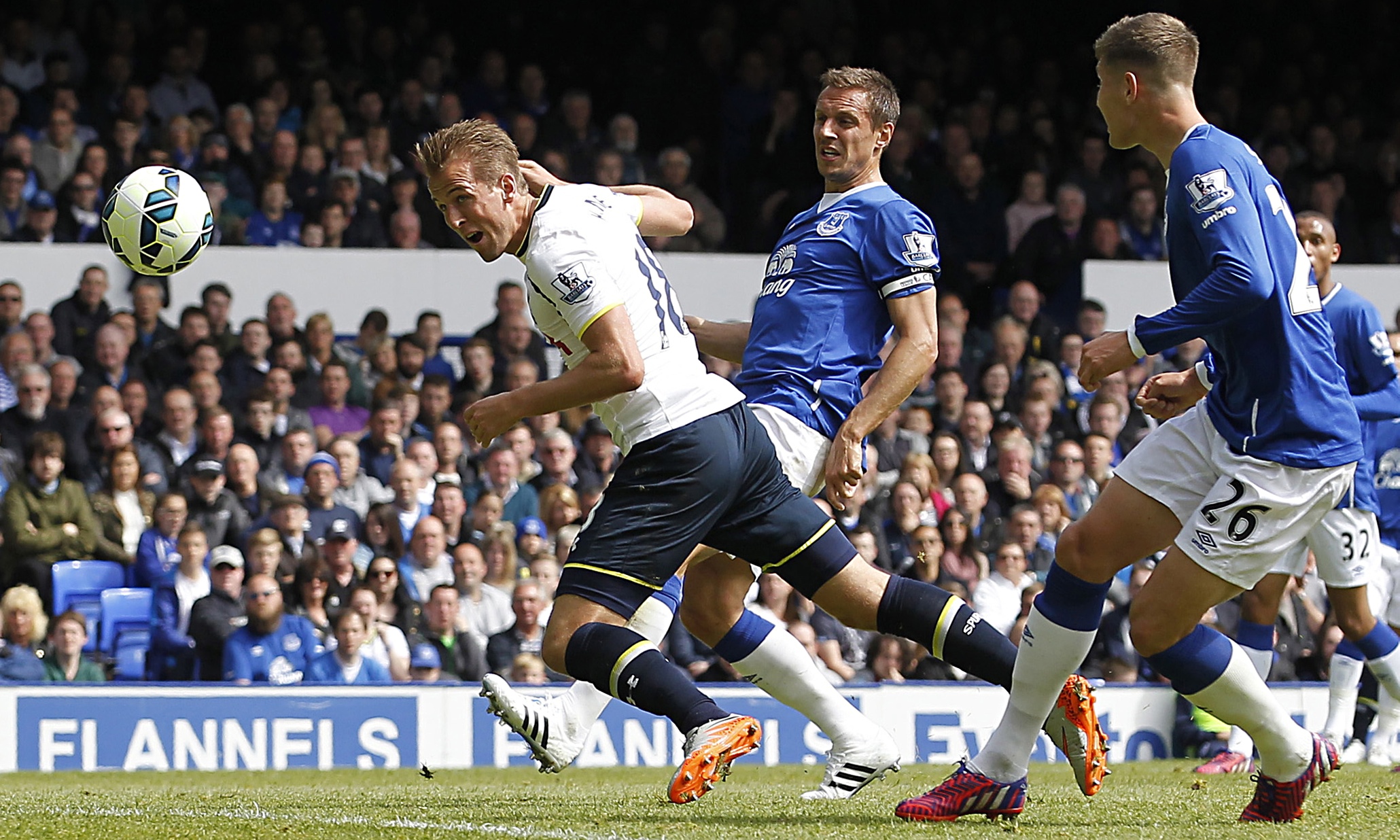 Everton v Tottenham [Team Sheets] | 101 Great Goals