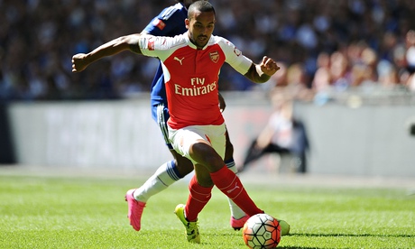Arsenal's Theo Walcott pace disconcerted Chelsea  early on in the Community Shield at Wembley.