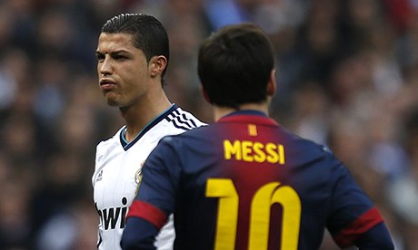 Ronaldo bite his fingers not regret it for fear of Messi