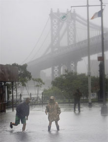Hurricane Irene view under Brooklyn Bridge in New York