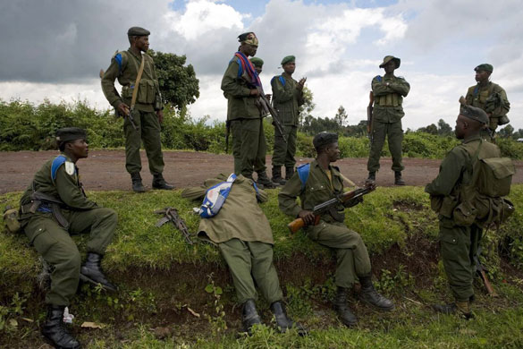 Gallery Conflict in Congo: Government soldiers just outside Kibati