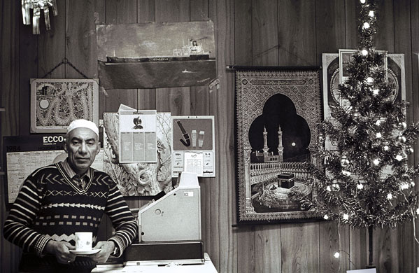 Gallery Yemeni immigrant workers: A cafe in Newport