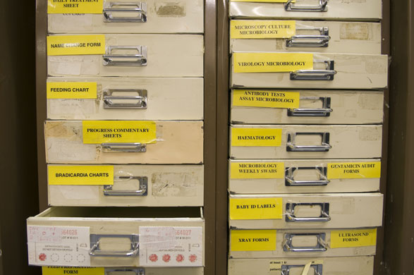 Gallery Neonatal unit: Elizabeth Garrett Anderson Hospital