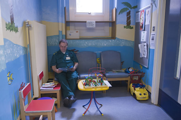 Gallery Neonatal unit: Neonatal unit Elizabeth Garrett Anderson Hospital