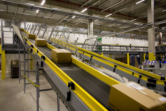 Gallery Amazon.co.uk: Amazon distribution warehouse Swansea