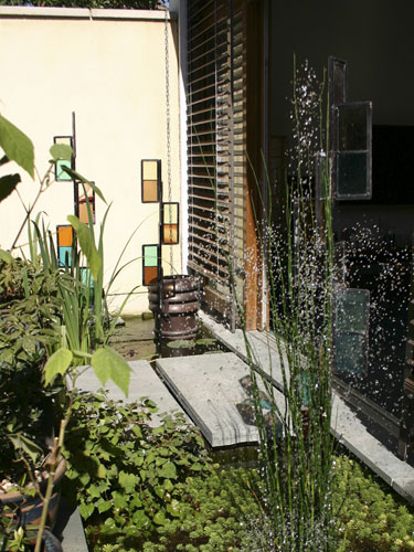 Gallery Tree House: The pond in the Tree House's garden