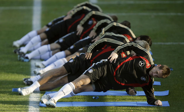 Gallery 24 Sport: Miroslav Klose and team-mates