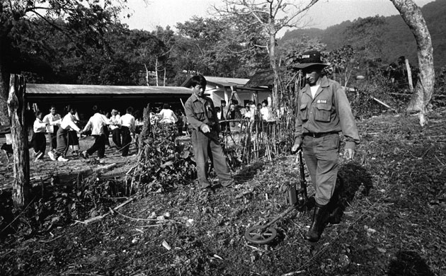 Gallery War legacy in Laos: War legacy in Laos