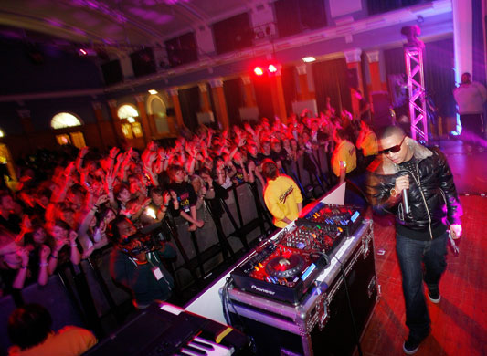 Gallery Week in Music: MySpace School Invasion