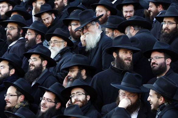 Gallery November 24 2008: New York, US: Rabbis from the Judaism's Chabad-Lubavitch movement