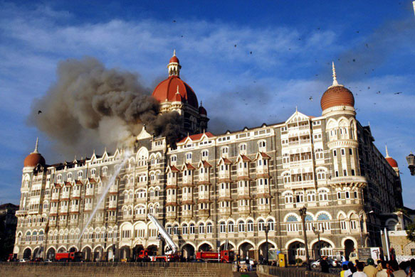 Gallery Mumbai terror attacks: smoke rises from the Taj hotel building in Mumbai
