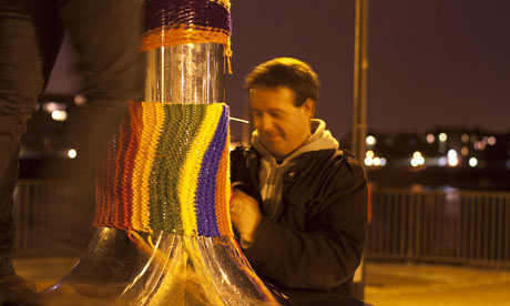 Mark Thomas - guerrilla knitter