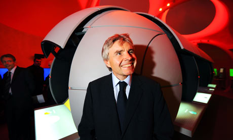 Drayson at Centre of the Cell