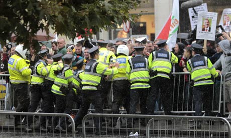 Tony Blair's first signing of his memoirs in Dublin descends into violence