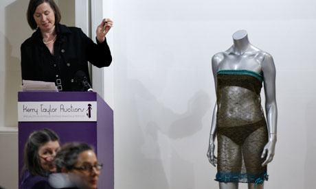 kate middleton see through dress fashion show kate middleton fashion show st andrews. A diaphanous dress that helped