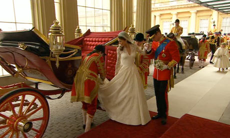 Королевская свадьба William-and-Kate---palace-007