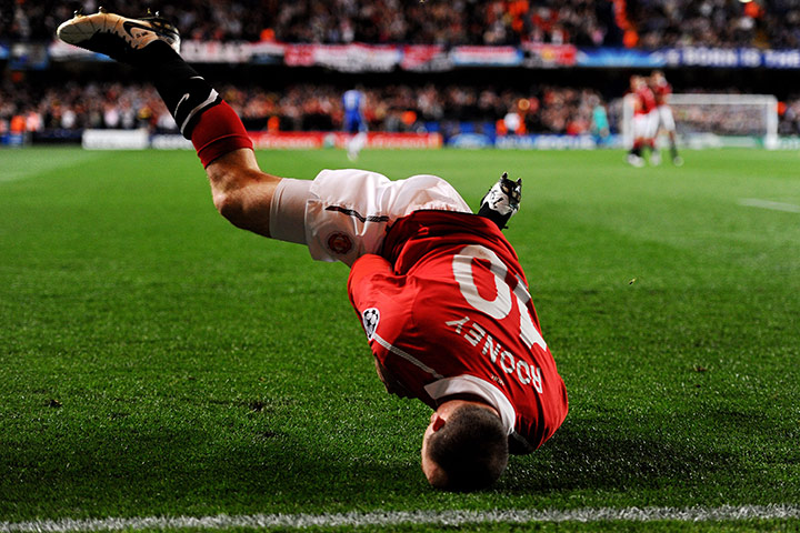Chelsea v Man Utd: Wayne Rooney celebrates after scoring the opening goal of the game