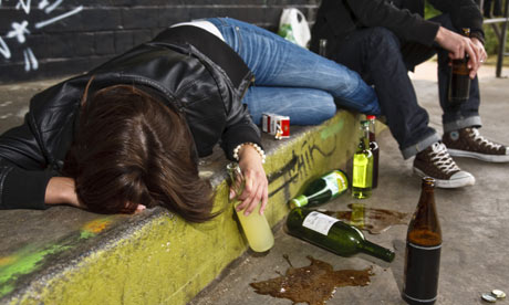 Teenagers-drinking-alcoho-007.jpg
