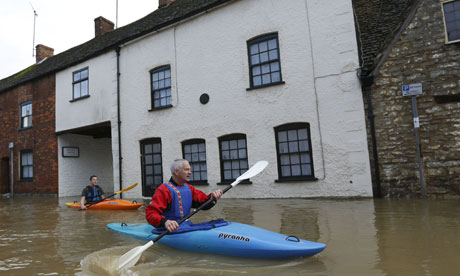 People use canoes in Malmesbury