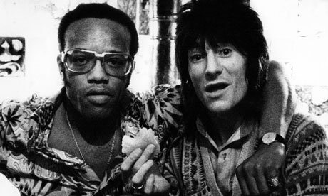 Bobby Womack with Ronnie Wood.
