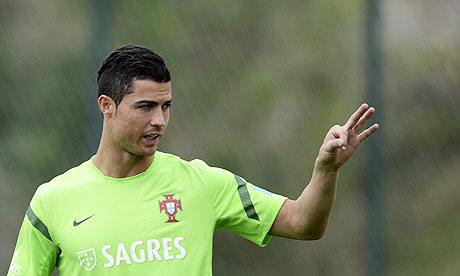 Ronaldo Euro 2012 Hairstyle on Currently Just Brushin It Over  Haven T Had It This Long In Years