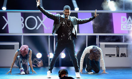 LOS ANGELES, CA - JUNE 04 2012: Usher perfroms as the game Dance Central 3