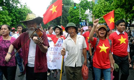 Vietnam-proetst-march-in--008.jpg