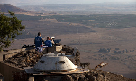UN peacekeepers monitor the Syrian border from Israel
