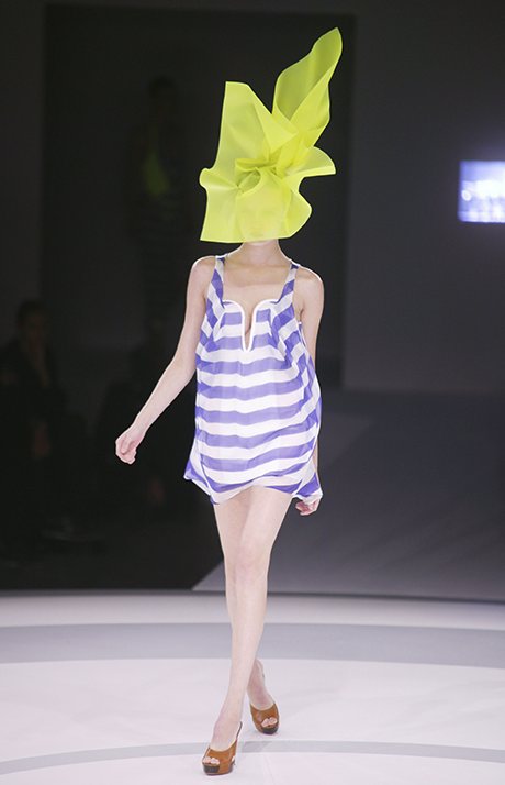 Hussein Chalayan - Paris Fashion Week- Spring/Summer '09