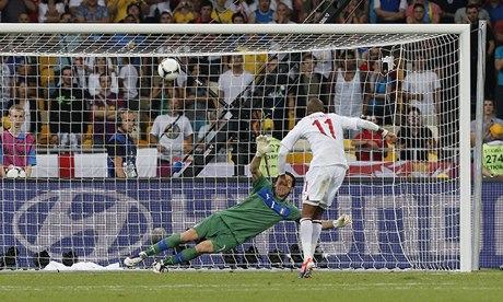 Ashley Young hits the crossbar for England during the penalty shootout against Italy at Euro 2012