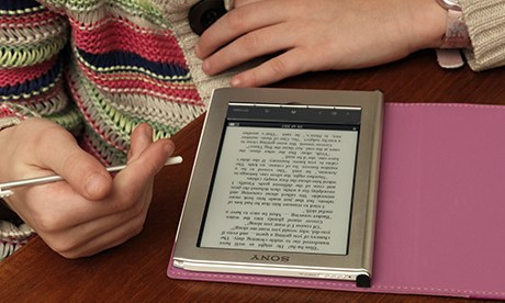 E-readers … still not popular with kids.