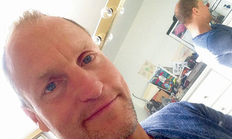 Woody Harrelson selfie