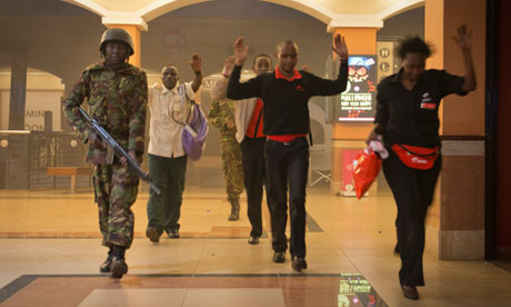 ケニアの襲撃  銃撃戦の末建物制圧