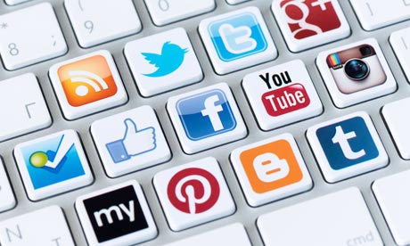 A social media icons on keyboard