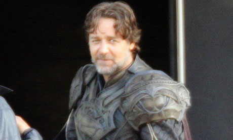 Russell Crowe in costume as Superman's father in Man of Steel