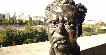 Dylan Thomas bust