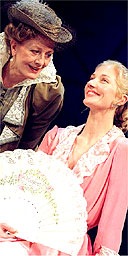Vanessa Redgrave and Joely Richardson in Lady Windermere's Fan
