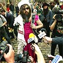 Aaron Barschak (Osama likes it hot), edinburgh 03