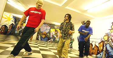 Stephen Moss learns to breakdance