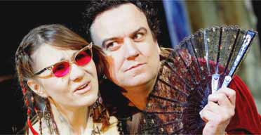 Alexia Healy and Richard McCabe in Scapino