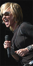 Lulu at Guilfest 2005