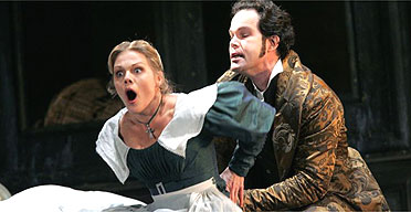 Miah Persson and Gerald Finley in Le Nozze di Figaro, ROH, London