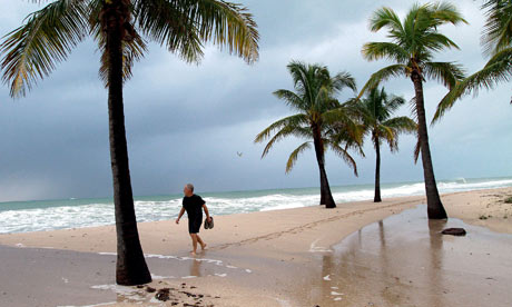 Hurricane Sandy passes by Fort Lauderdale