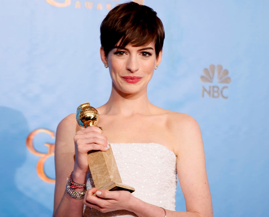Anne Hathaway with her Go 002
